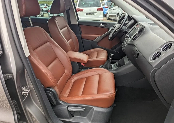 Volkswagen Tiguan cena 34999 przebieg: 230000, rok produkcji 2008 z Sieniawa małe 497